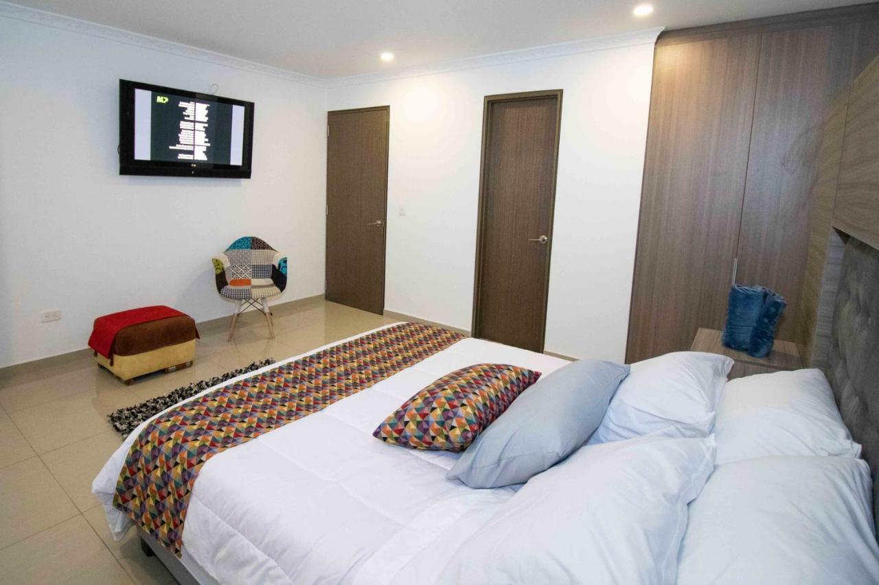 Hotel Madrid Plaza Colombia Экстерьер фото