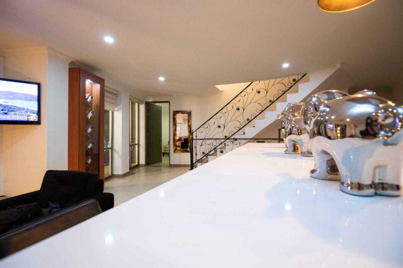 Hotel Madrid Plaza Colombia Экстерьер фото